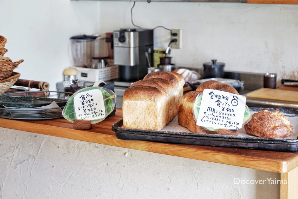 Pinacolada bakery ishigaki kabira okinawa japan